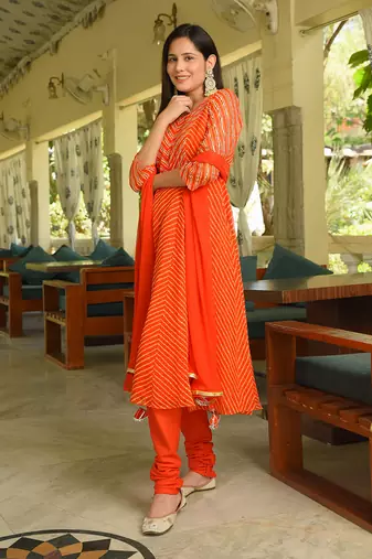 Sandhya Leheriya Suit Set