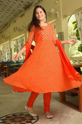 Sandhya Leheriya Suit Set
