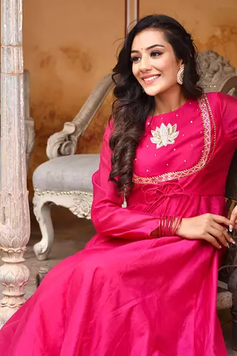 Queen Pink Dress