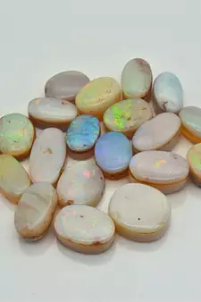 Natural Doublate Opal at Wholesale Rate 16.25 Ratti 14.79 Carat Fine Quality Oval Shape           Loose Gemstone 1 Pcs