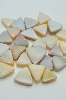 Natural Doublate Opal at Wholesale Rate 7.25 Ratti 6.6 Carat Fine Quality Trillion Shape           Loose Gemstone 1 Pcs