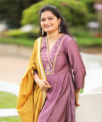 Saanj Embroidery Suit Set 5