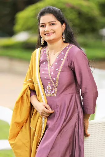 Saanj Embroidery Suit Set