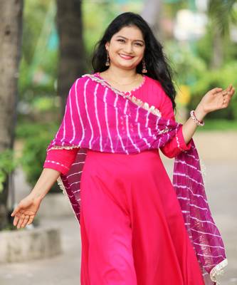 Pink Lily Suit Set 2