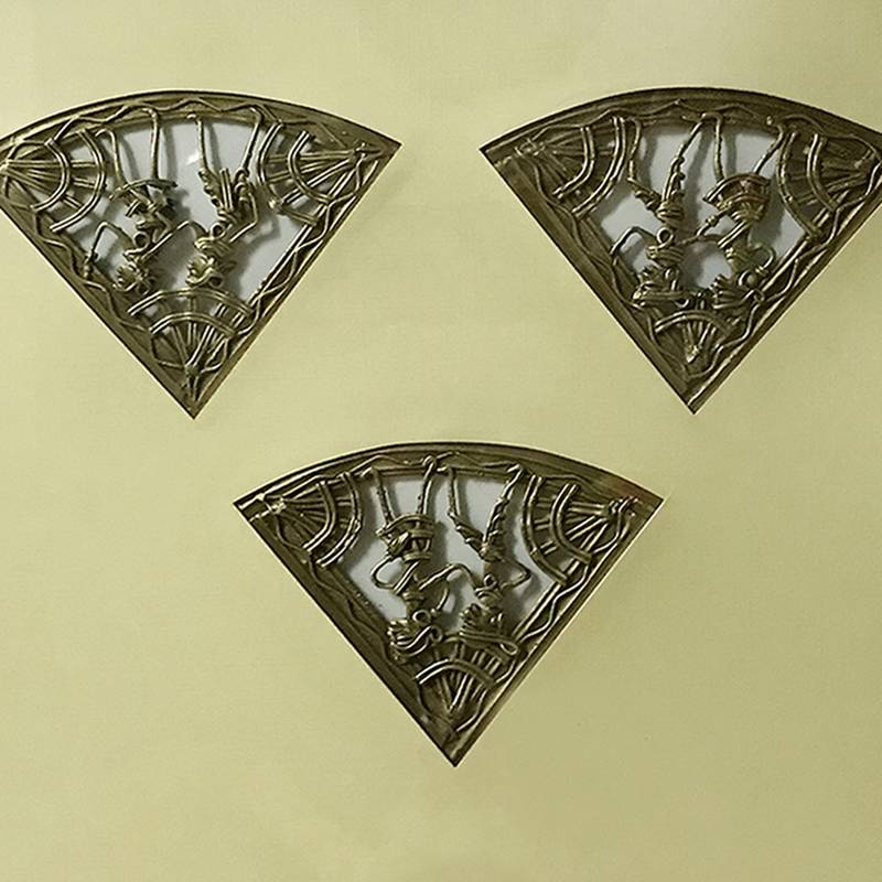 Chaque Decor Golden Frame 3 Metallic Human Figurines Dhokra And Warli WallArt | 15x17x1