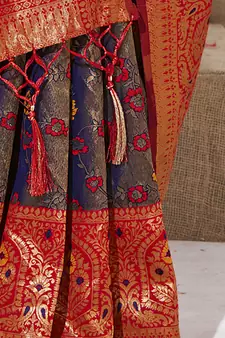 Sangam Prints Violet KanJivaram Silk Woven Work Traditional Tassle Saree