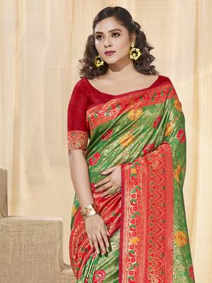 Sangam Prints Green KanJivaram Silk Woven Work Traditional Tassle Saree 2