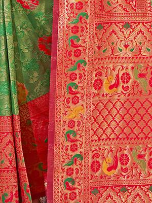 Sangam Prints Green KanJivaram Silk Woven Work Traditional Tassle Saree 4