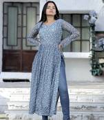 Grey Nayra Cut Floral Digital Print Kurti