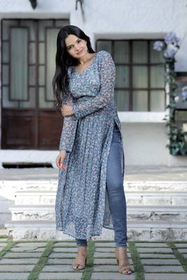 Grey Nayra Cut Floral Digital Print Kurti 3