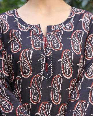 KAAJH Black Paisley Printed Cotton Suit Set 5