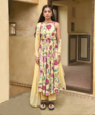 Yellow Floral Printed Kurta Set 1