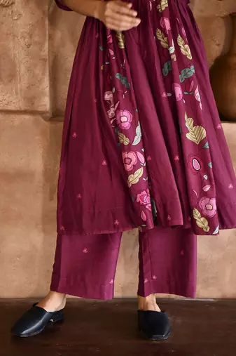 Wine Red Floral Print Kurta Set 