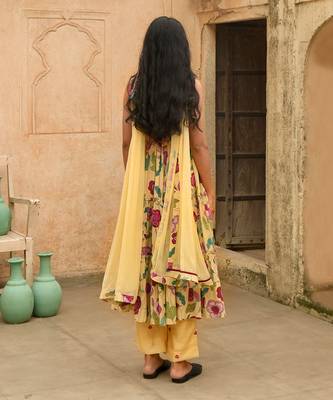Yellow Floral Print Mulmul Kurta Set 3