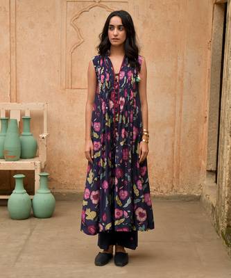 Blue Floral Printed Kurta Set 1