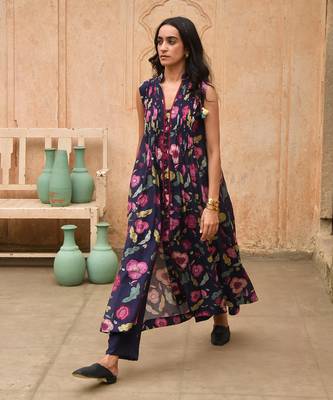 Blue Floral Printed Kurta Set 3