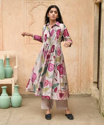 Grey Pleated Floral Print Kurta Set 2