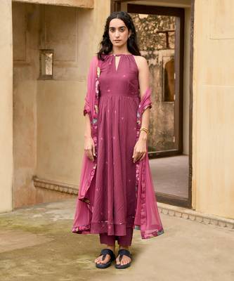 Wine Red Floral Printed Kurta Set 1