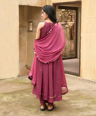 Wine Red Floral Printed Kurta Set 4