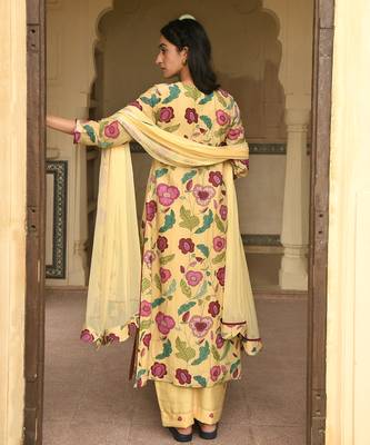 Yellow Floral Printed Kurta Set 5