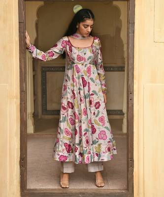 Grey Floral Printed Kurta Set 3