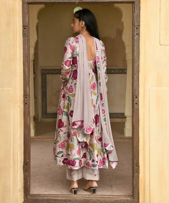 Grey Floral Printed Kurta Set 6