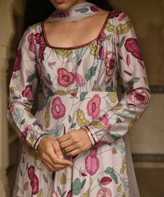 Grey Floral Printed Kurta Set 8