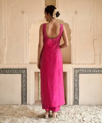 Hot Pink Sleeveless Kurta Set 4