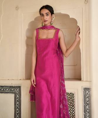 Hot Pink Sleeveless Kurta Set 5