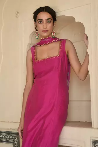 Hot Pink Sleeveless Kurta Set