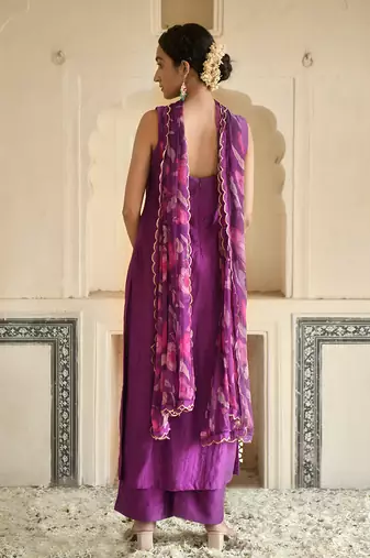 Violet Sleeveless Kurta Set