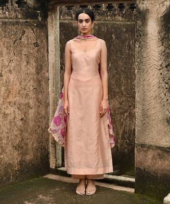 Peach Sleeveless Kurta Set 3