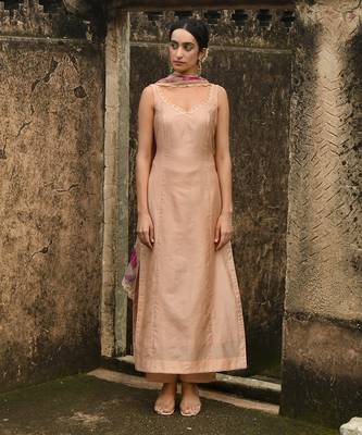 Peach Sleeveless Kurta Set 4