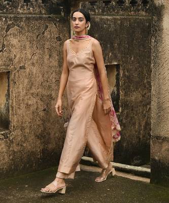 Peach Sleeveless Kurta Set 5