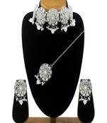 White necklace-sets