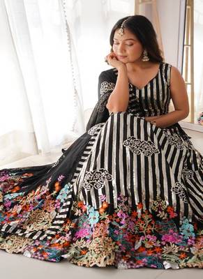 Black Embroidered  With Sequnce Gerogette Lehengha Ethincwear With Blouse 3