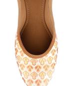 Desi Colour Peach women Ethnic Footwear/Punjabi Jutti