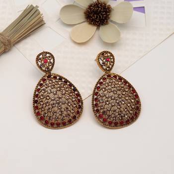 Pink danglers-drops 1