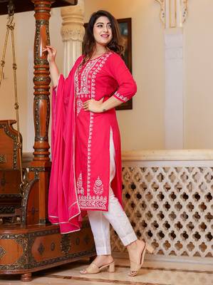 Pink Hand Embroidered Lucknow Chikankari Kurta Set With Dupatta (Set of 3) 3
