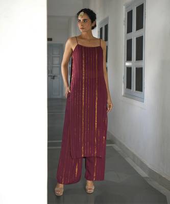 Garnet Sparkling Kurta Pants Set 1
