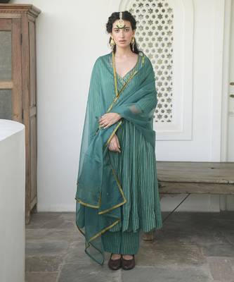 Golden Pine Kurta Set 2