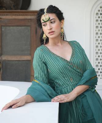 Golden Pine Kurta Set 4