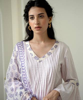 Rosy Flamingo Pleated Kurta Set 5