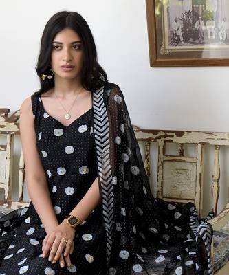 Queen Of Spades Kurta Set 4