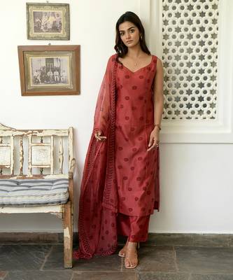 Rosy Sangria Kurta Set 2