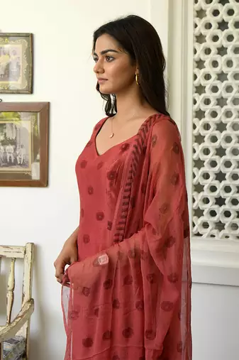 Rosy Sangria Kurta Set