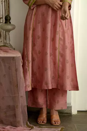 Salmon & Cinnamon Kurta Set