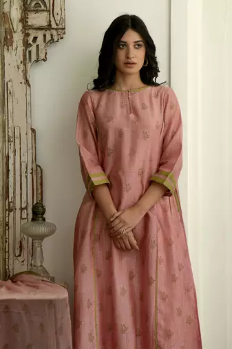 Salmon & Cinnamon Kurta Set