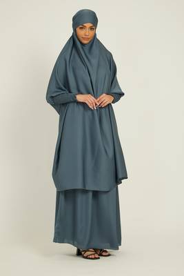 Grey plain crepe abaya 1