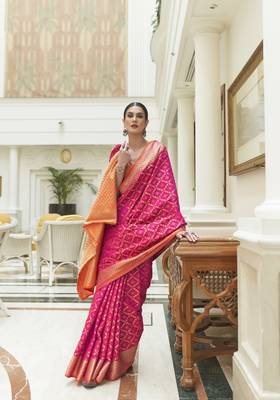 Pink Traditional Indian thread Weaving Patola Silk bland Saree With Boluse  1